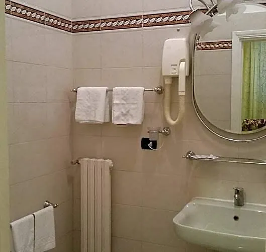 Hotel Croce Di Malta Rome