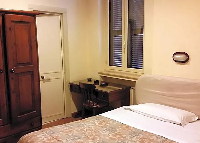 Hotel Croce Di Malta Rome