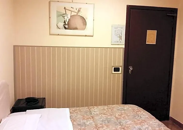 Hotel Croce Di Malta 2*