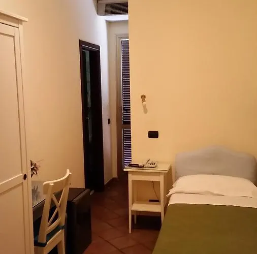 Hotel Croce Di Malta 2*
